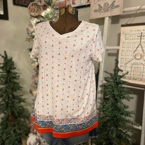 NWOT JJill Cap Sleeve V Neck Orange and Teal Design Tee.